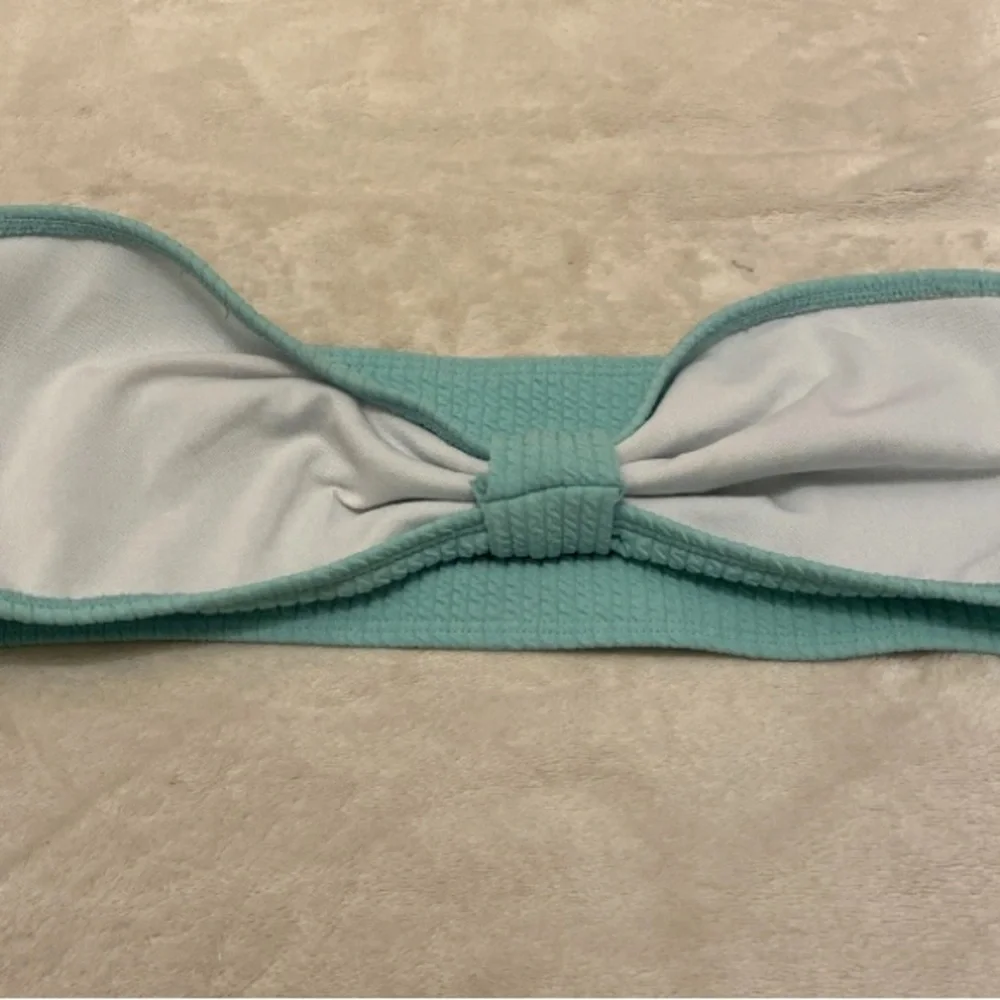 SHEIN Seafoam Textured Bandeau Bikini Top